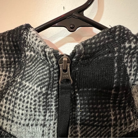 The North Face Sweater Womens Medium black and gray Gordon Lyons Hoodie - Picture 4 of 6